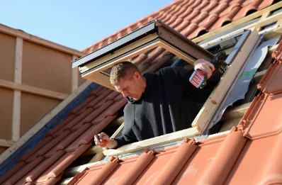 Pose de fenêtres de toit Velux à Angirey